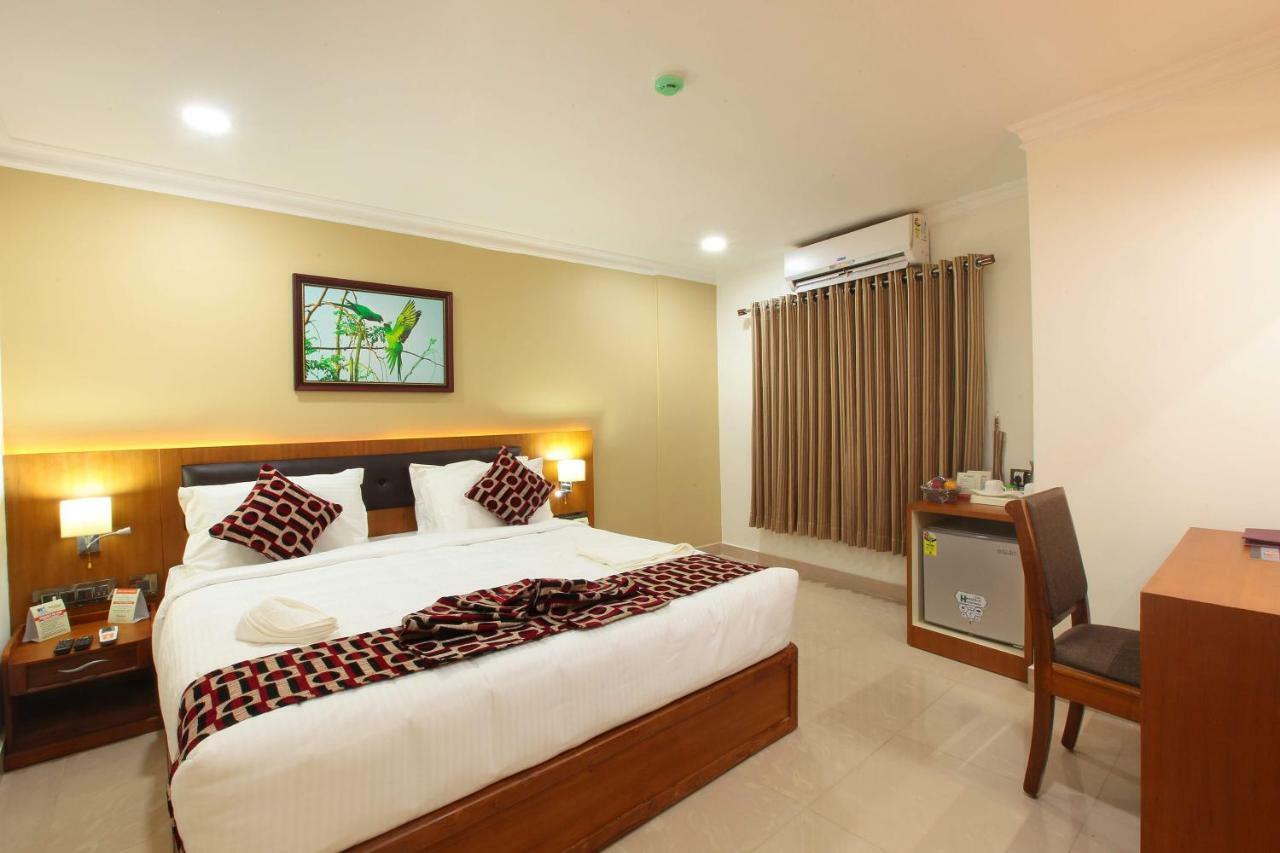 Hotel Rohini International Kallār Extérieur photo