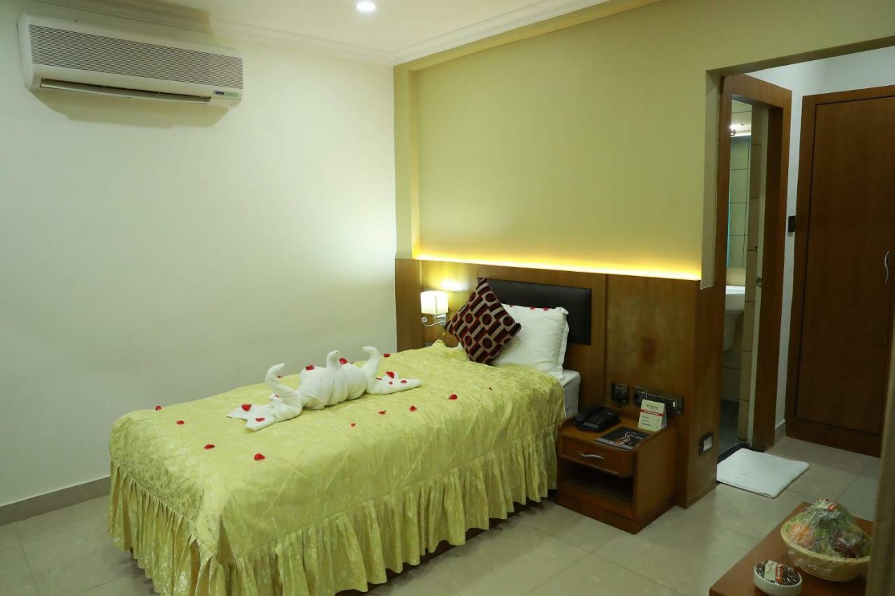 Hotel Rohini International Kallār Extérieur photo
