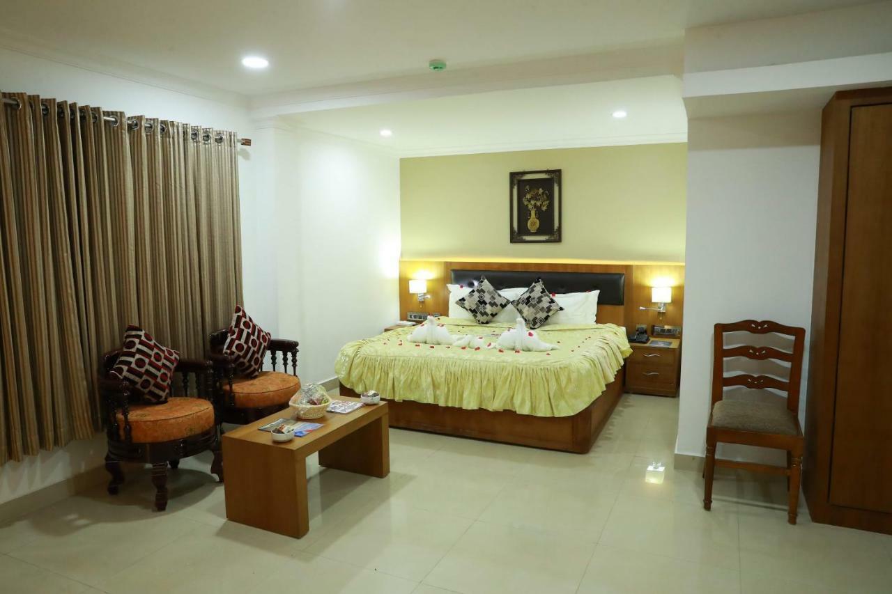 Hotel Rohini International Kallār Extérieur photo