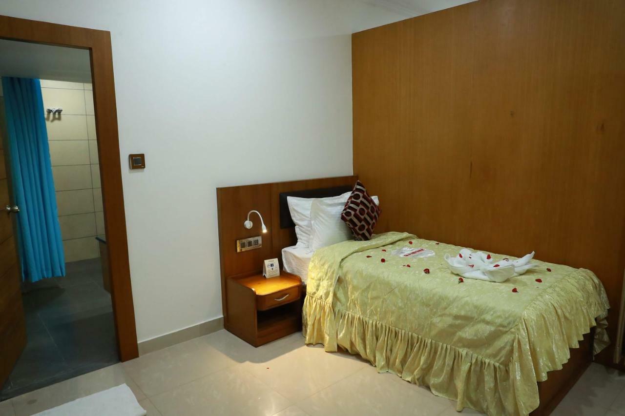 Hotel Rohini International Kallār Extérieur photo