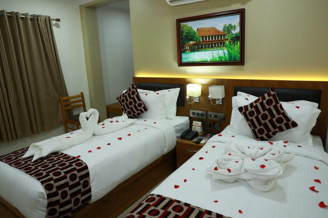 Hotel Rohini International Kallār Extérieur photo