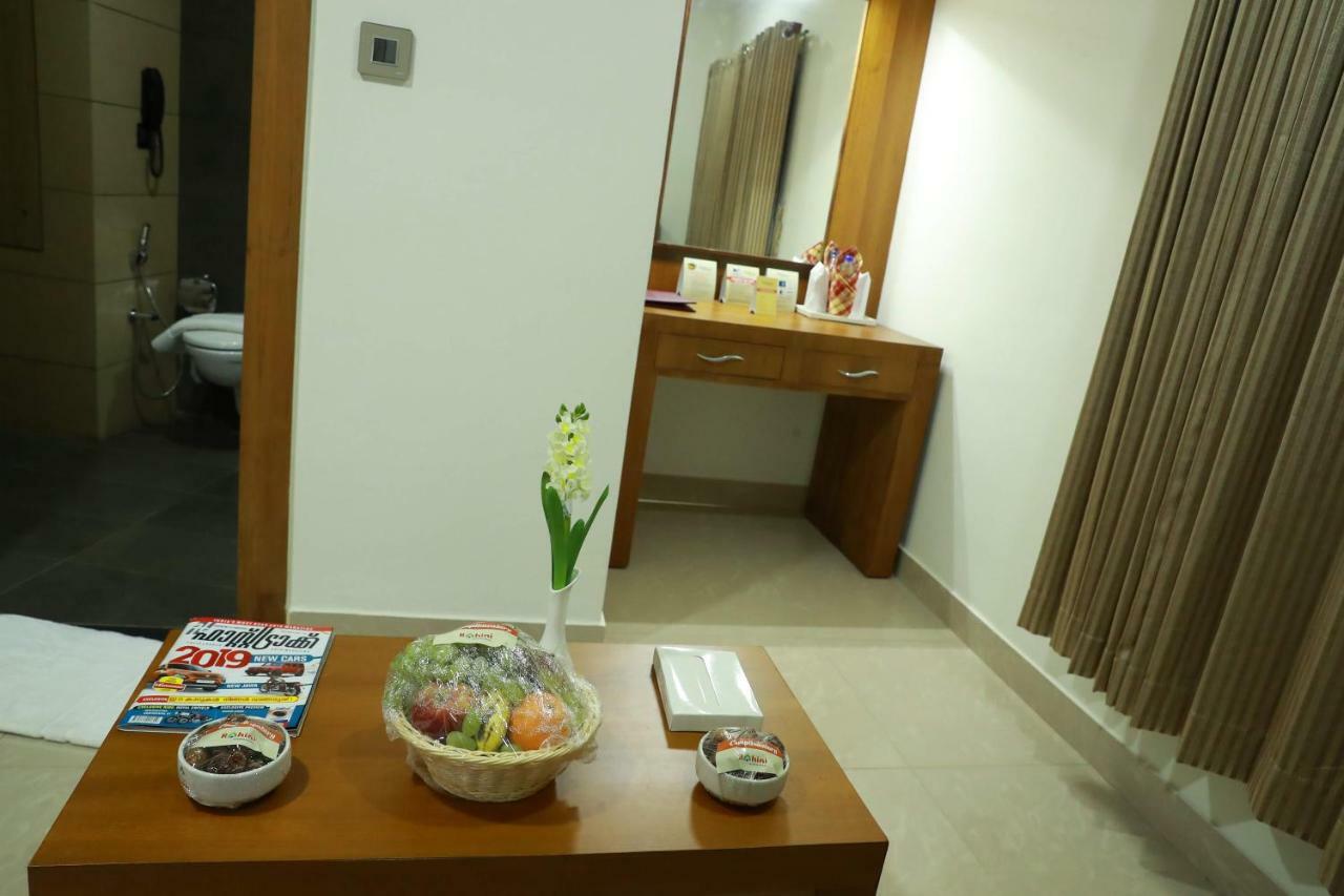 Hotel Rohini International Kallār Extérieur photo