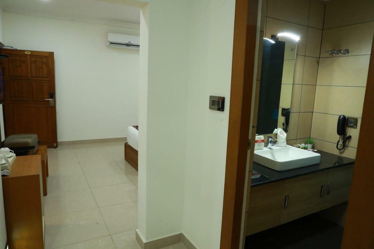 Hotel Rohini International Kallār Extérieur photo