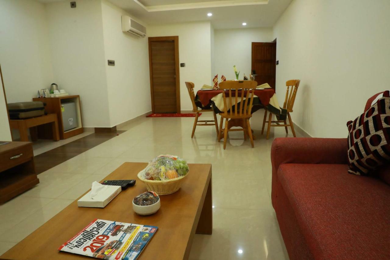 Hotel Rohini International Kallār Extérieur photo